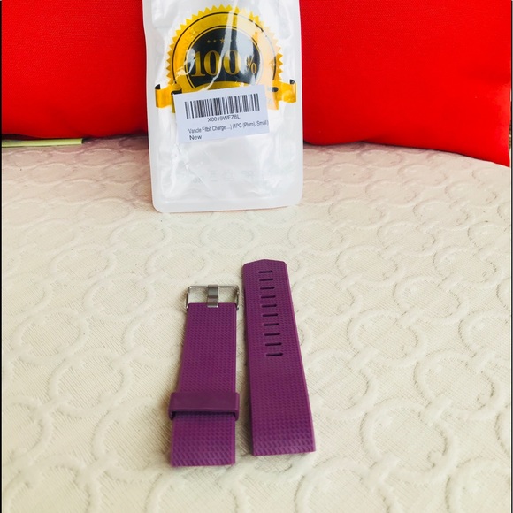 Fitbit Charge 2 Plum Classic Silicone Band - Picture 2 of 7